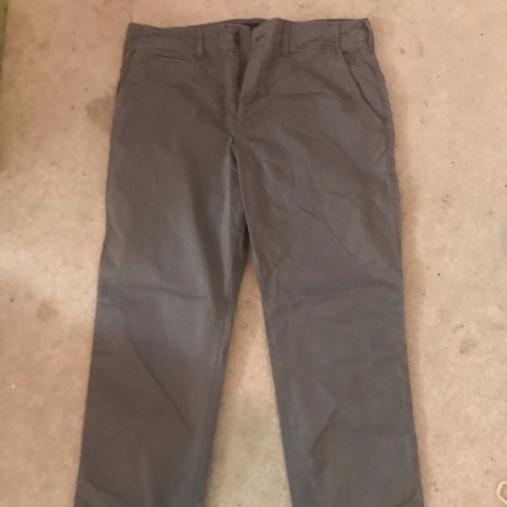 GREY PANTS (ae)